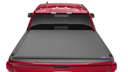 Lund 15-17 Chevy Colorado (5ft. Bed) Genesis Elite Roll Up Tonneau Cover - Black