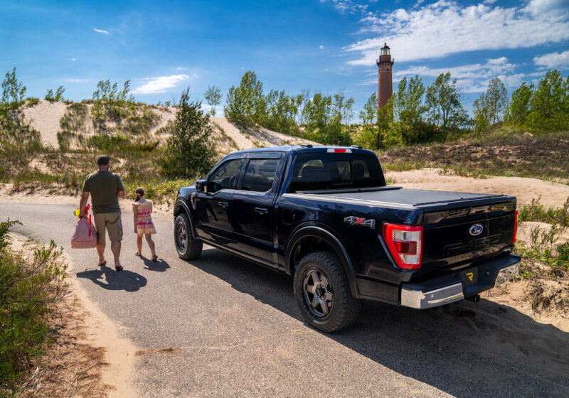 Roll-N-Lock 2024 Toyota Tacoma 5ft M-Series Retractable Tonneau Cover