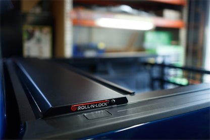 Roll-N-Lock 17-19 Ford F-250/F-350 Super Duty 80-3/8in E-Series Retractable Tonneau Cover