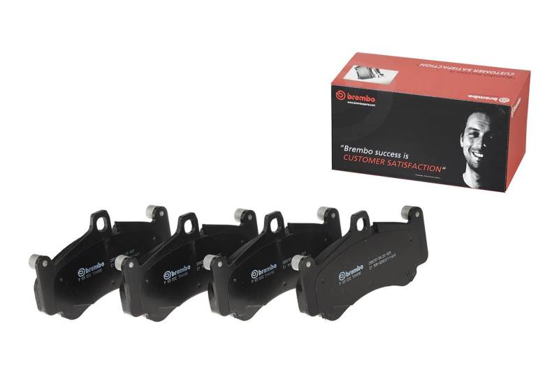 Brembo 94-97 BMW 840Ci/94-95 850CSi/93-99 850Ci Rear Premium NAO Ceramic OE Equivalent Pad