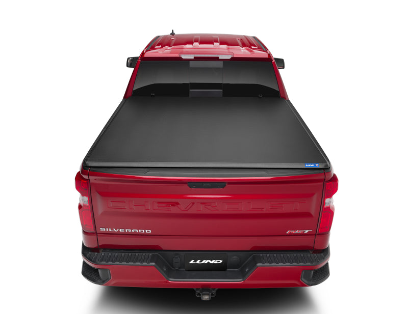 Lund 14-17 Toyota Tundra Fleetside (5.5ft. Bed) Hard Fold Tonneau Cover - Black