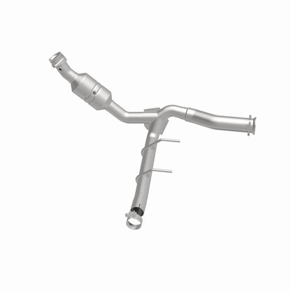 Magnaflow Conv DF 2011-2014 F-150 5.0L Underbody